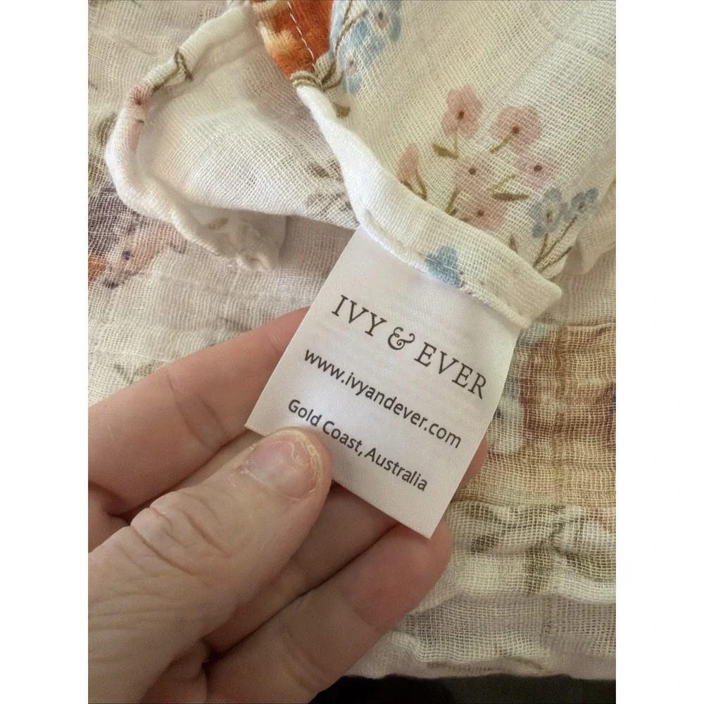 Ivy & Ever Organic Cotton Muslin Swaddle Australian Baby Animals Floral Blanket